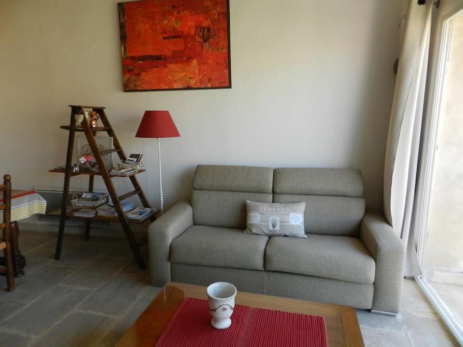 Le Maset Des Aires Avec Vue Sur Le Luberon Et Son Jacuzzi Exterieur Disponible De Juin A Mi-Septembre Maubec  Luaran gambar